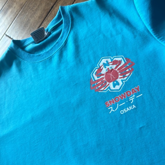 NEW Men’s Snow Day World Tour Osaka Japan Sneaker Con Streetwear Shirt M Used - Picture 5 of 11